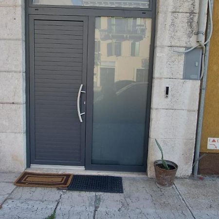 Monolocale Trainspotting Apartment Verona Exterior foto